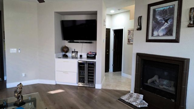 3393 Soda Way, Sacramento, CA 95834