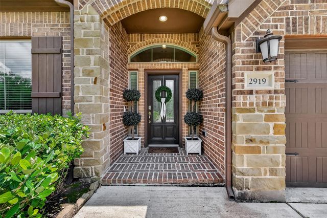 2919 River Flower Lane, Richmond, TX 77406
