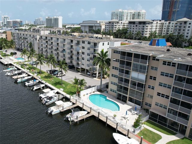 1617 SE 15th Street 605, Fort Lauderdale, FL 33316