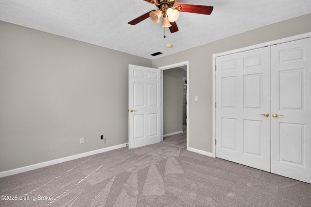 8731 Lough Dr, Louisville, KY 40291