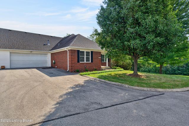 8731 Lough Dr, Louisville, KY 40291