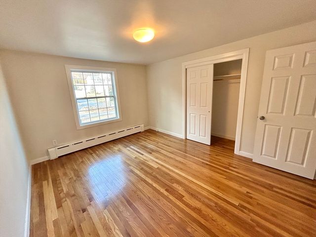 75 Marlboro Rd, Southborough, MA 01772