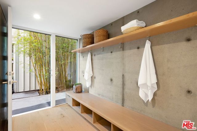 825 Palms Boulevard, Venice (los Angeles), CA 90291