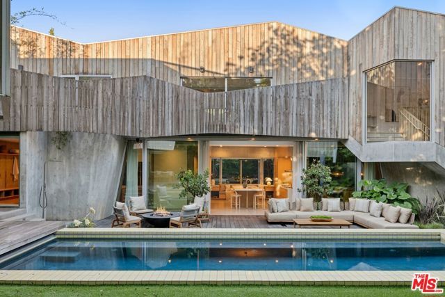 825 Palms Boulevard, Venice (los Angeles), CA 90291