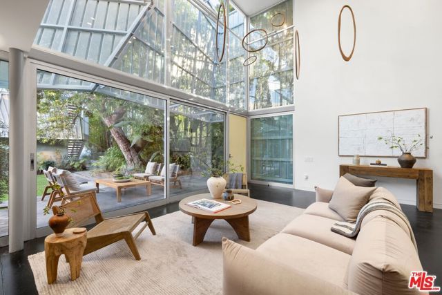 825 Palms Boulevard, Venice (los Angeles), CA 90291