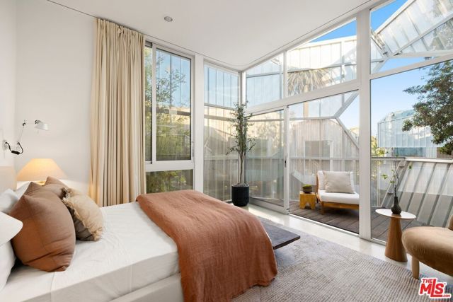 825 Palms Boulevard, Venice (los Angeles), CA 90291