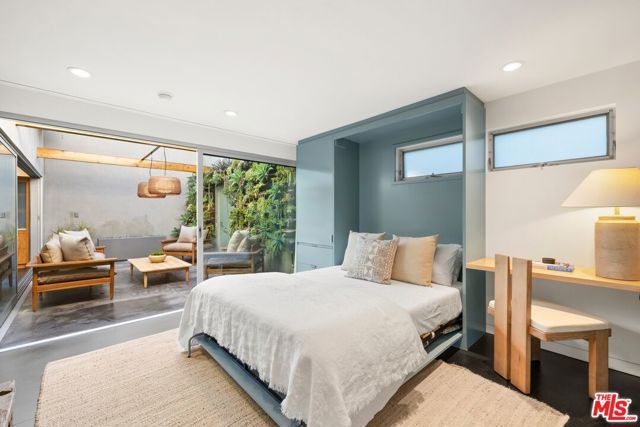 825 Palms Boulevard, Venice (los Angeles), CA 90291