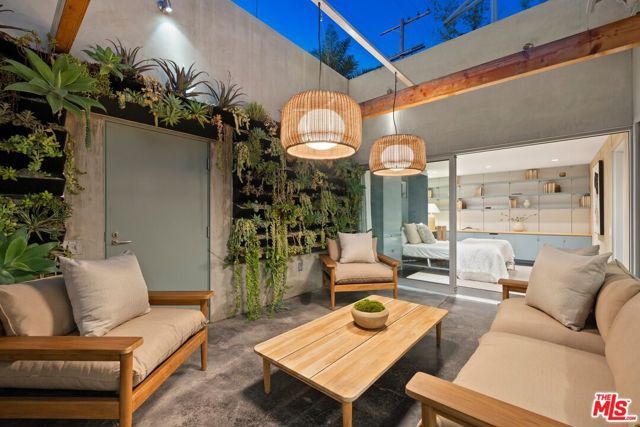 825 Palms Boulevard, Venice (los Angeles), CA 90291