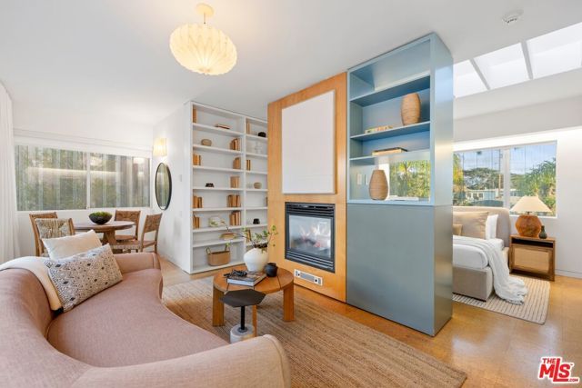 825 Palms Boulevard, Venice (los Angeles), CA 90291