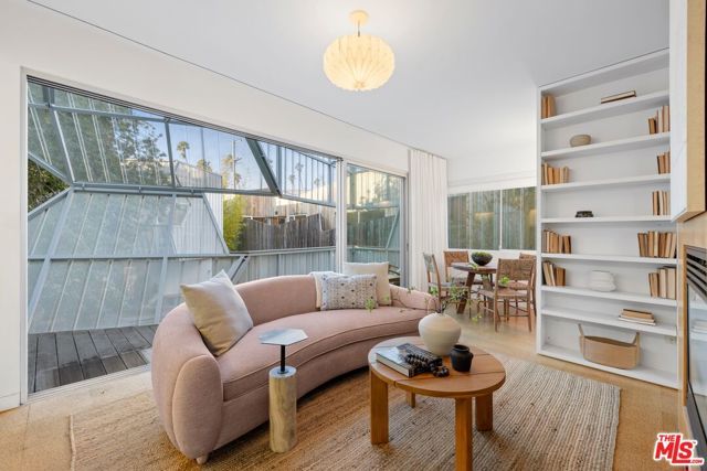 825 Palms Boulevard, Venice (los Angeles), CA 90291