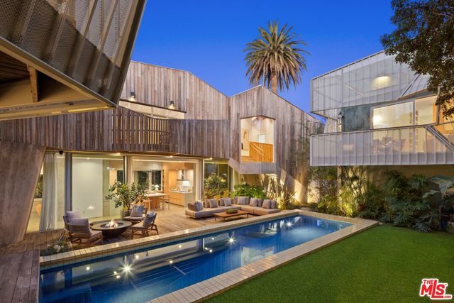 825 Palms Boulevard, Venice (los Angeles), CA 90291