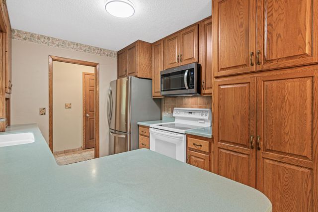 8081 Carmen Avenue, Inver Grove Heights, MN 55076