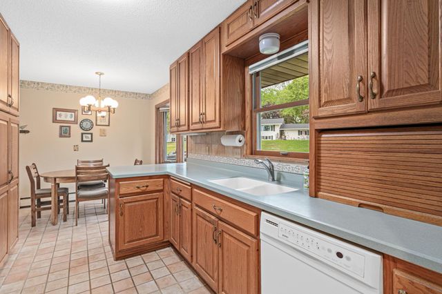 8081 Carmen Avenue, Inver Grove Heights, MN 55076
