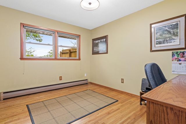 8081 Carmen Avenue, Inver Grove Heights, MN 55076