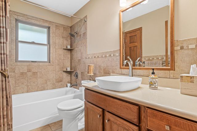 8081 Carmen Avenue, Inver Grove Heights, MN 55076