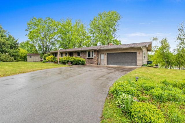 8081 Carmen Avenue, Inver Grove Heights, MN 55076