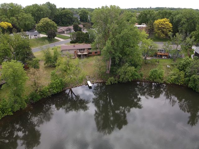 8081 Carmen Avenue, Inver Grove Heights, MN 55076