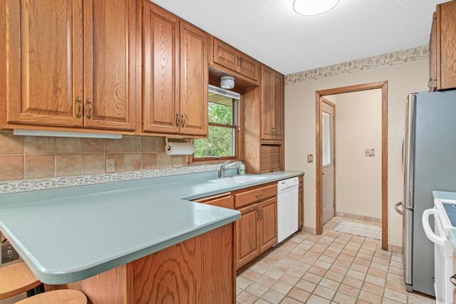 8081 Carmen Avenue, Inver Grove Heights, MN 55076