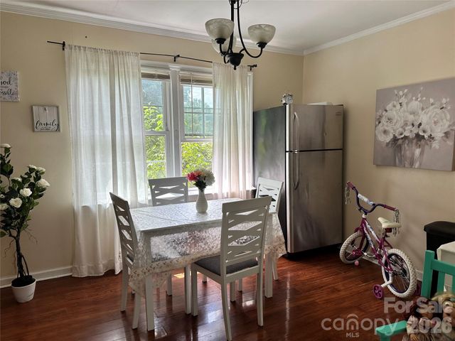 601 E Saunders Avenue, Newton, NC 28658