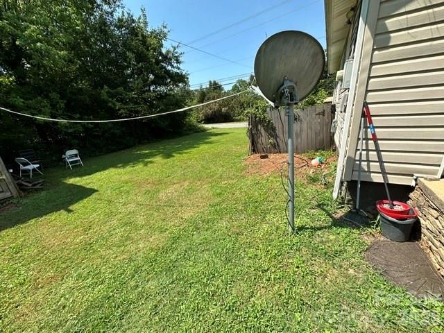 601 E Saunders Avenue, Newton, NC 28658