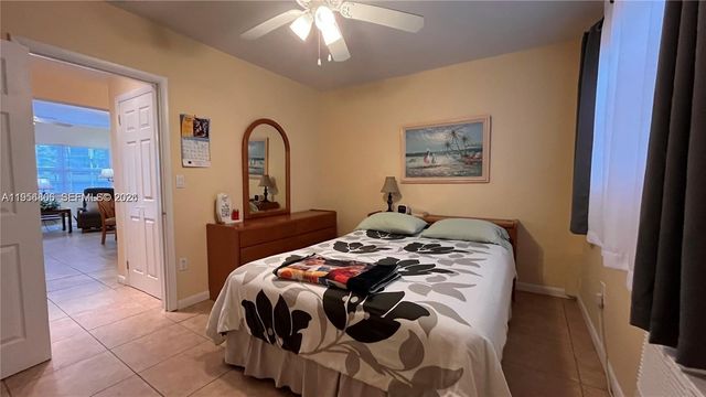 2001 S Ocean Dr 55, Hallandale Beach, FL 33009