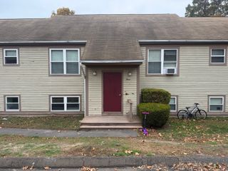 226 Laurel Street APT 14, East Haven, CT 06512