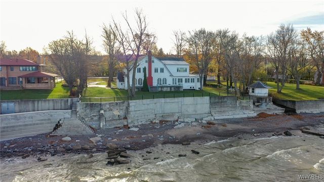 5198 Lake Shore Road, Hamburg, NY 14075