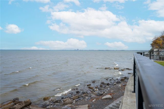 5198 Lake Shore Road, Hamburg, NY 14075