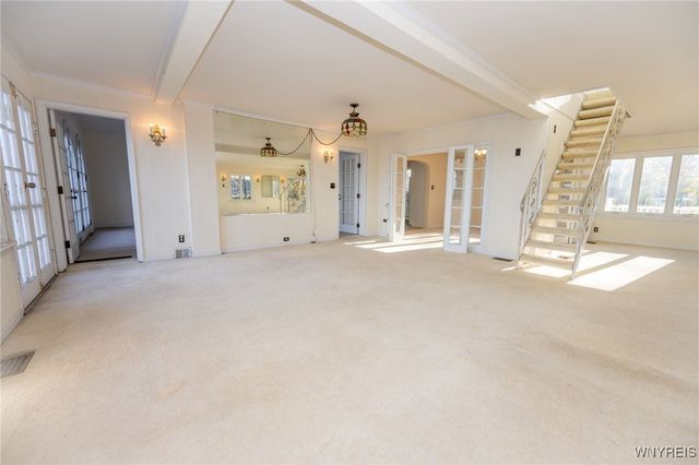 5198 Lake Shore Road, Hamburg, NY 14075