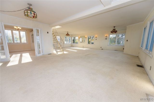 5198 Lake Shore Road, Hamburg, NY 14075