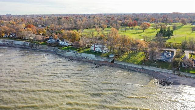 5198 Lake Shore Road, Hamburg, NY 14075