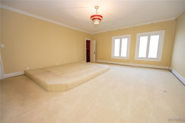 5198 Lake Shore Road, Hamburg, NY 14075