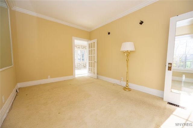 5198 Lake Shore Road, Hamburg, NY 14075