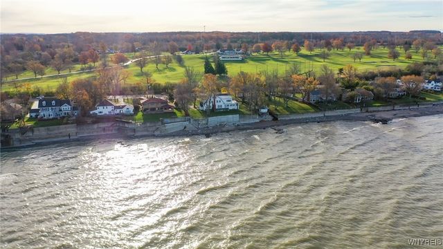 5198 Lake Shore Road, Hamburg, NY 14075