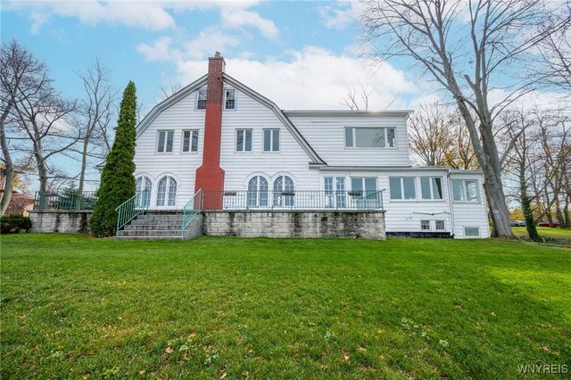 5198 Lake Shore Road, Hamburg, NY 14075