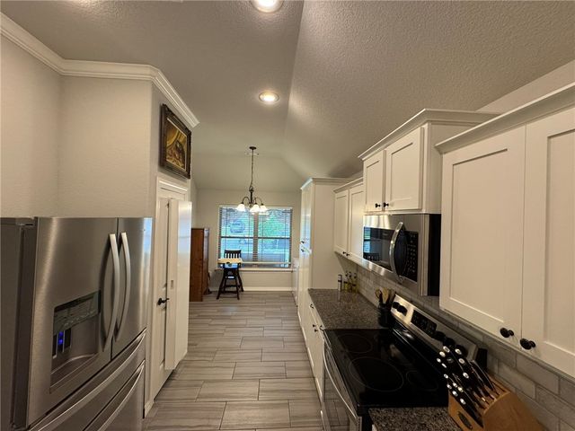 1110 Tulip Street, Centerton, AR 72719