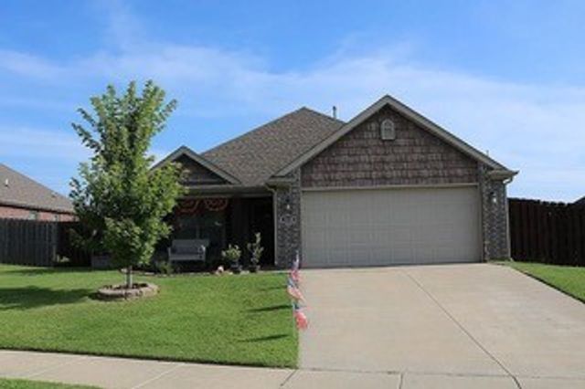 1110 Tulip Street, Centerton, AR 72719