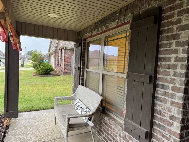 1110 Tulip Street, Centerton, AR 72719