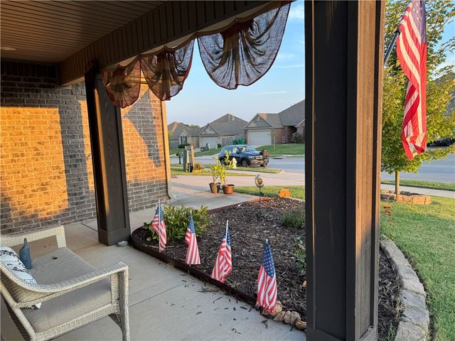 1110 Tulip Street, Centerton, AR 72719