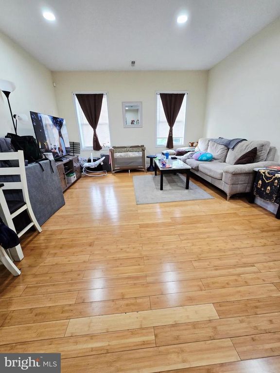 1751 N 23RD ST, Philadelphia, PA 19121