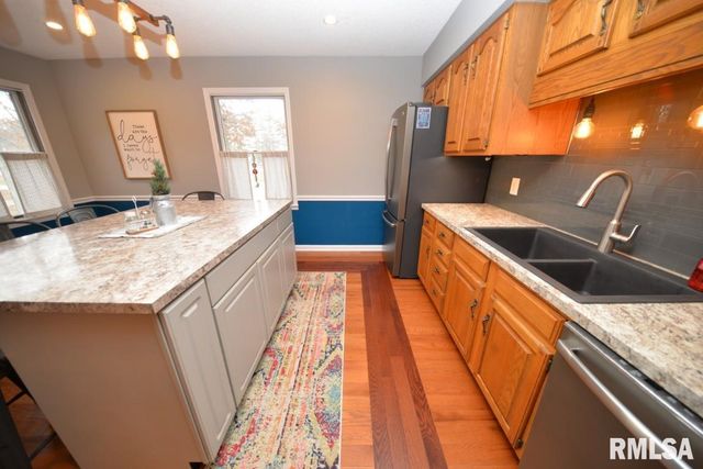 824 McCauley Lane, Mt Vernon, IL 62864