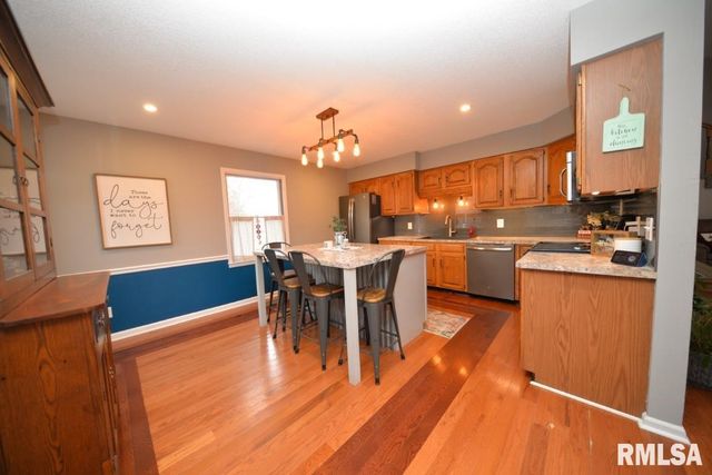 824 McCauley Lane, Mt Vernon, IL 62864