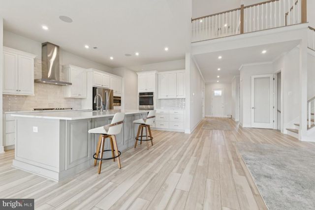 38732 SILVER KING CIR, Waterford, VA 20197