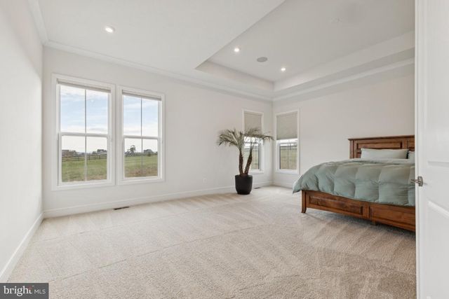 38732 SILVER KING CIR, Waterford, VA 20197