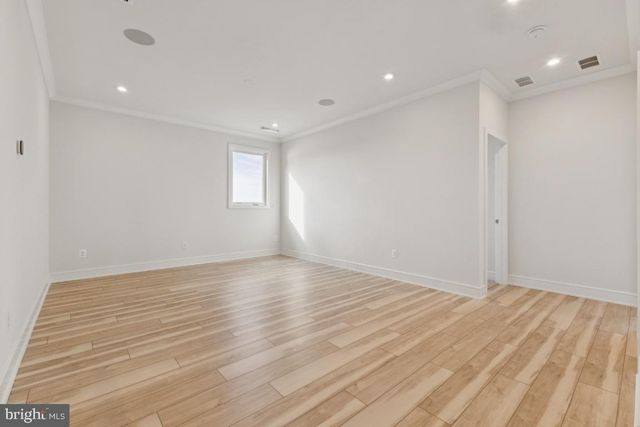 38732 SILVER KING CIR, Waterford, VA 20197