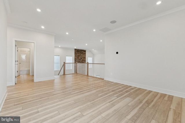 38732 SILVER KING CIR, Waterford, VA 20197