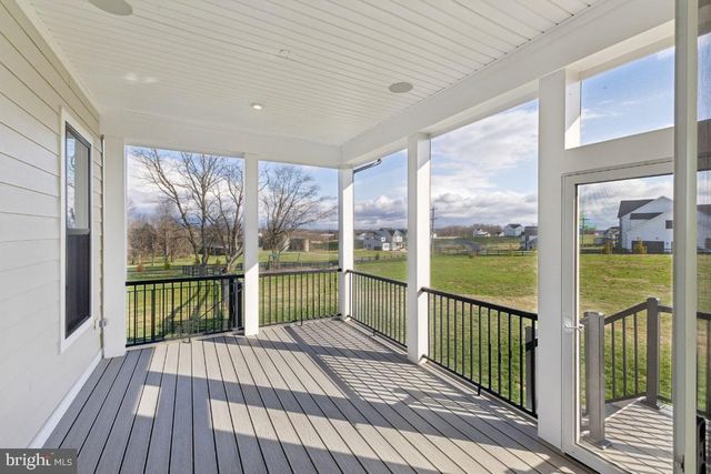 38732 SILVER KING CIR, Waterford, VA 20197