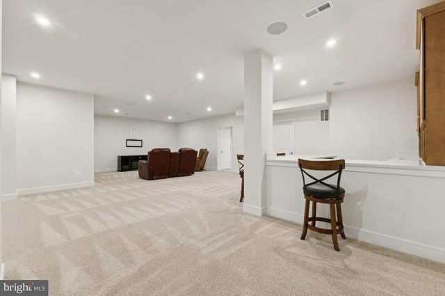 38732 SILVER KING CIR, Waterford, VA 20197