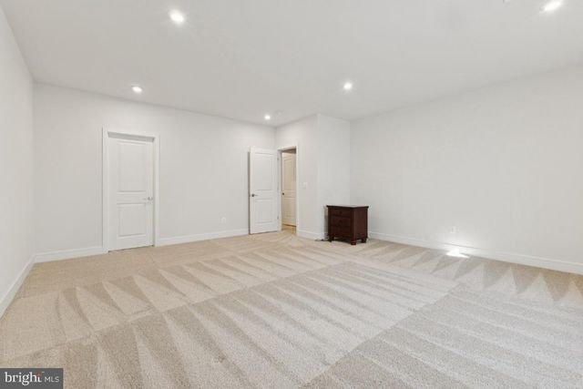 38732 SILVER KING CIR, Waterford, VA 20197