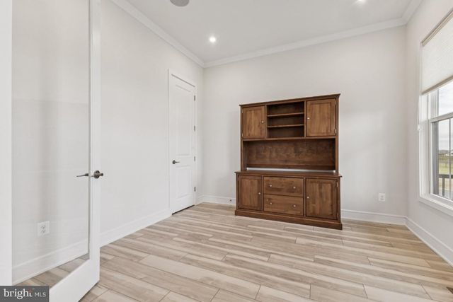 38732 SILVER KING CIR, Waterford, VA 20197